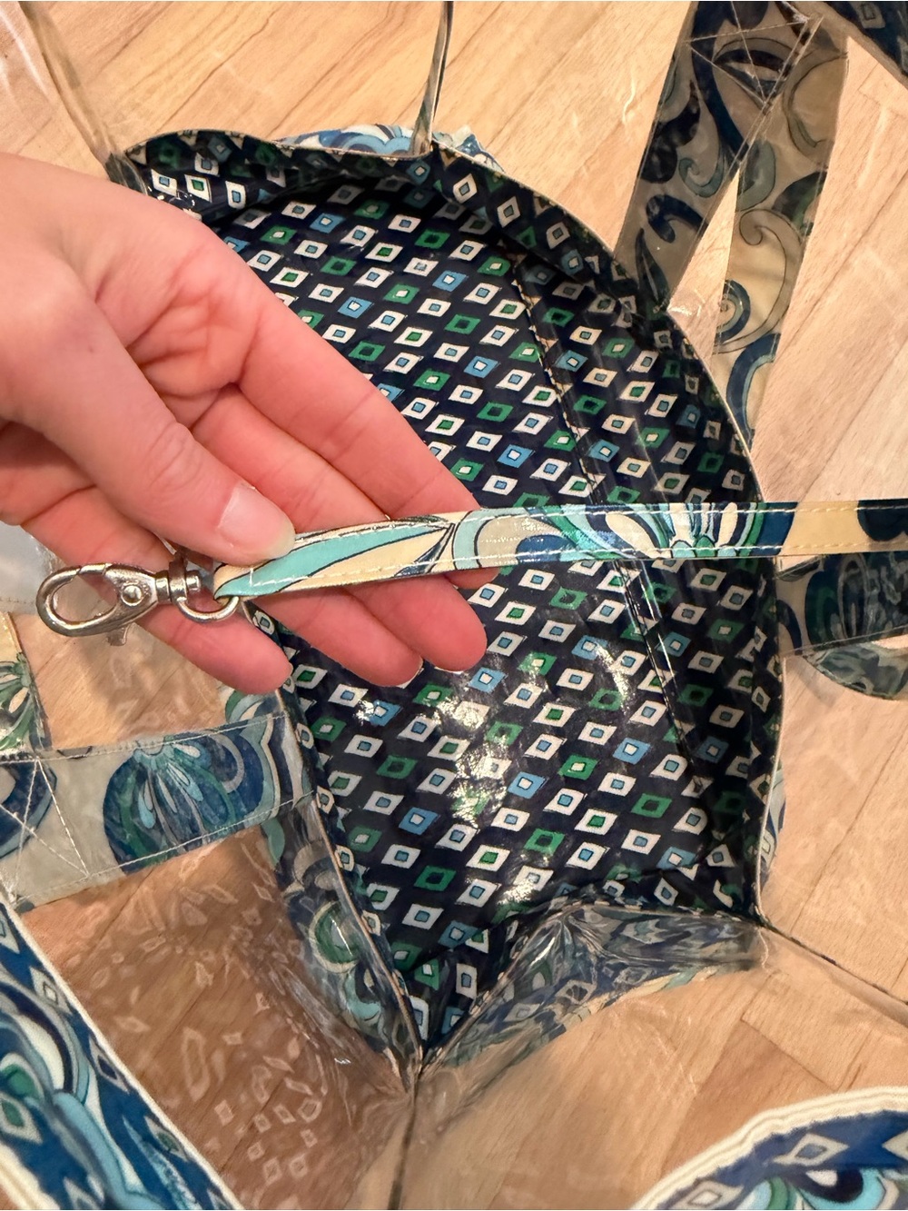 Vera Bradley Blue, Teal & Cream Clear Floral Beach Bag - Picture 4 of 9